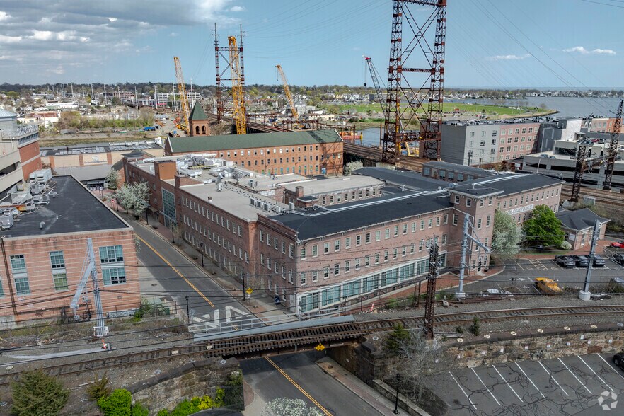 More Photos Of 18-24 Marshall St, Norwalk Office For Lease