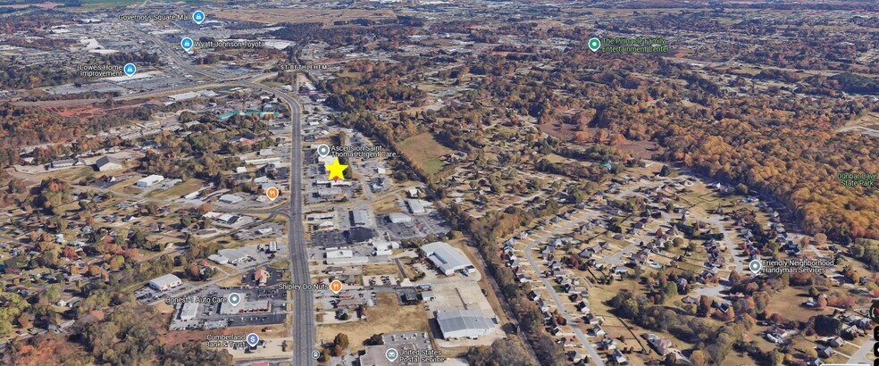 More Photos Of 2121 Wilma Rudolph Blvd, Clarksville General Retail For Lease
