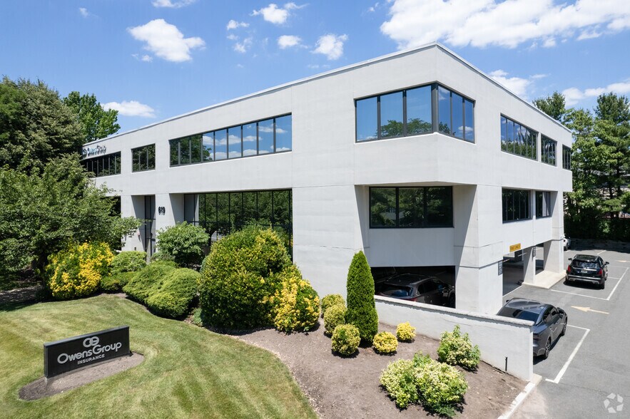 Primary Photo Of 619 E Palisade Ave, Englewood Cliffs Office For Lease