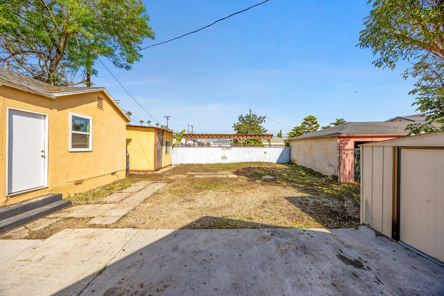 More Photos Of 11100 S Normandie Ave, Los Angeles Multifamily For Sale
