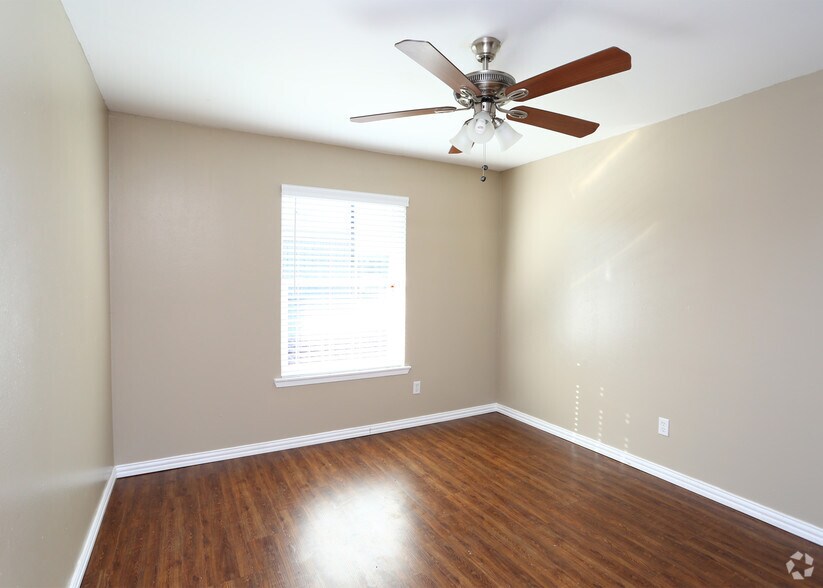 More Photos Of 5601 Birchman Ave, Fort Worth Apartments For Sale