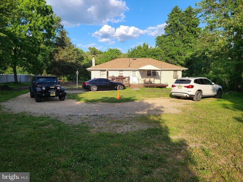 More Photos Of 317 N Tuckahoe Rd, Williamstown Industrial For Sale