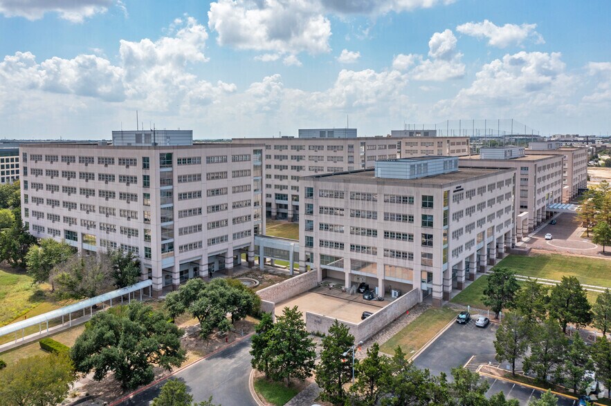 More Photos Of 11501 Burnet Rd, Austin Unknown For Lease