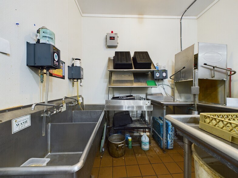 More Photos Of 4512 E M-21, Corunna Restaurant For Sale