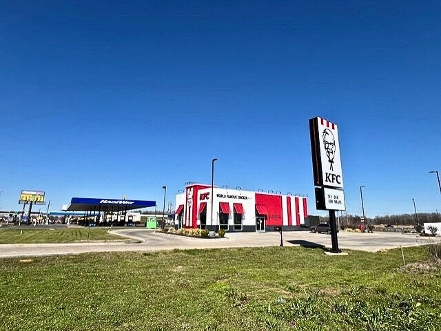 More Photos Of 2211 Louisa St, Rayville Fast Food For Sale