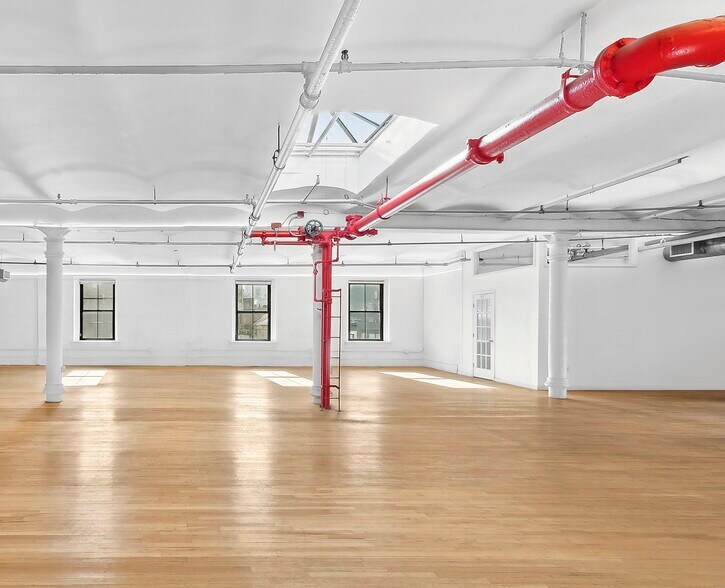 More Photos Of 324 Lafayette St, New York Loft Creative Space For Lease