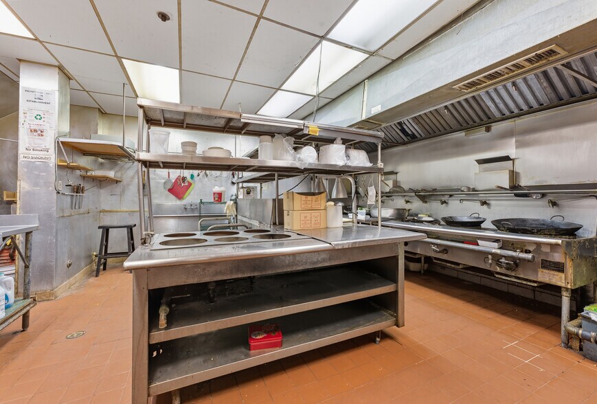 More Photos Of 11 College St, South Hadley General Retail For Lease