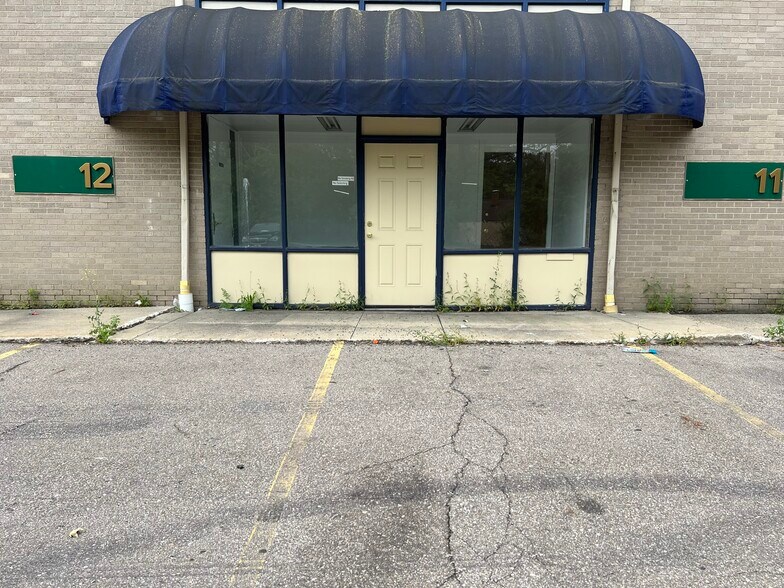 More Photos Of 2710 W Court St, Flint Office For Sale