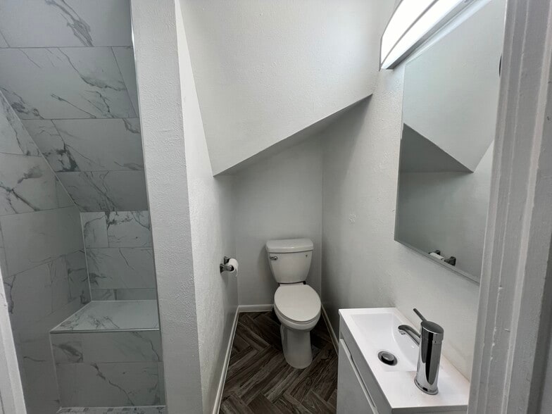 More Photos Of 875 N Marion St, Denver Multifamily For Sale