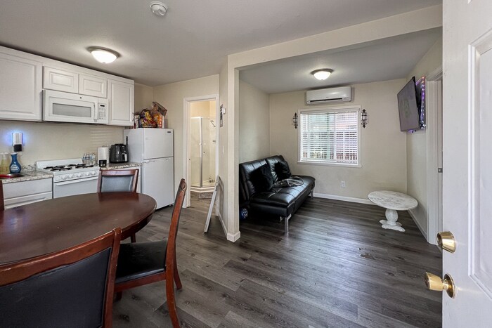 More Photos Of 6345 Bethel Island Rd, Bethel Island Apartments For Sale