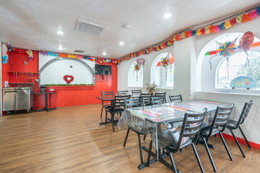 More Photos Of 3103 Highway 20, Sweet Home Restaurant For Sale