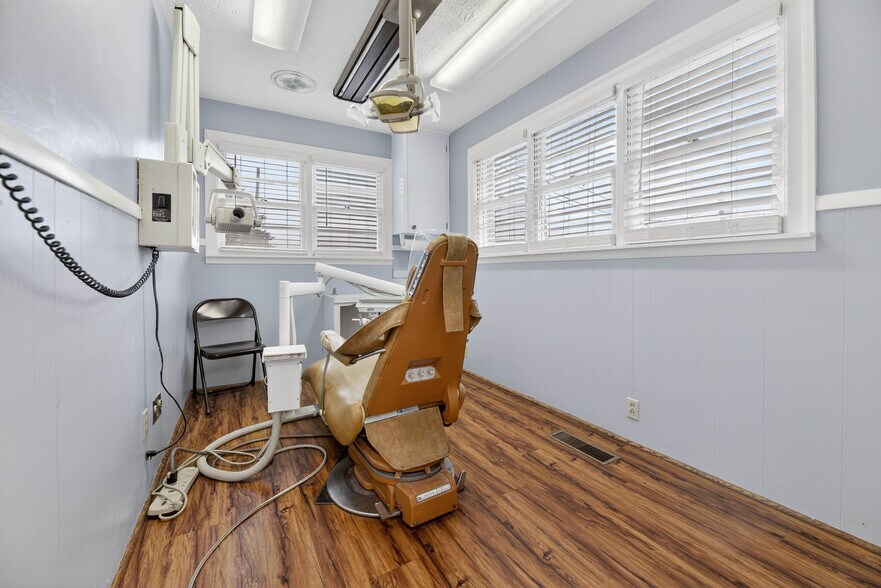 More Photos Of 3310 Henry Rd, Anniston Healthcare For Sale