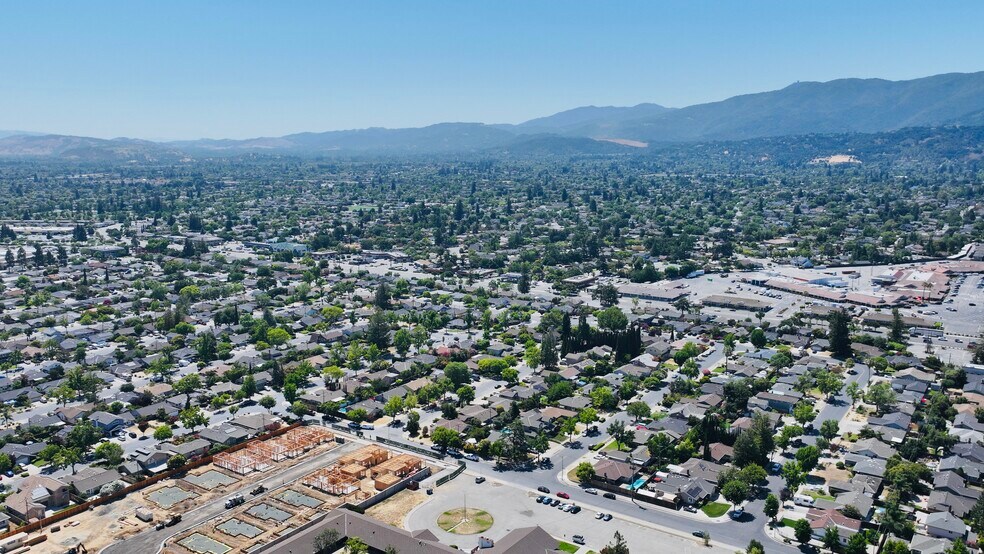 More Photos Of 3076 Union Ave, San Jose Office Residential For Sale