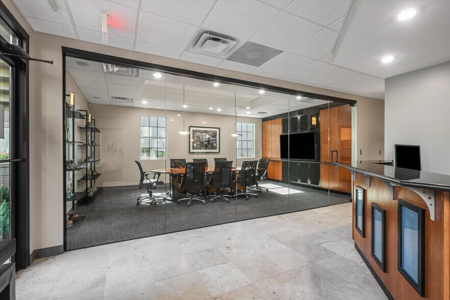 More Photos Of 1589 Metropolitan Blvd, Tallahassee Office For Lease