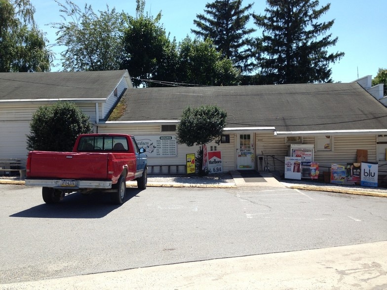 More Photos Of 115 Upper Bermudian Rd, Gardners Convenience Store For Sale