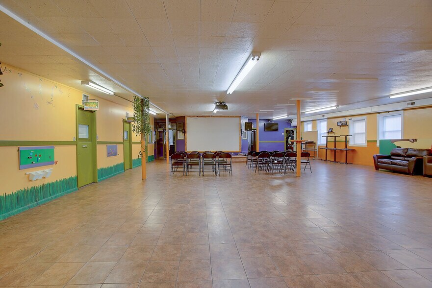 More Photos Of 1321-1323 S Austin Blvd, Cicero Religious Facility For Sale