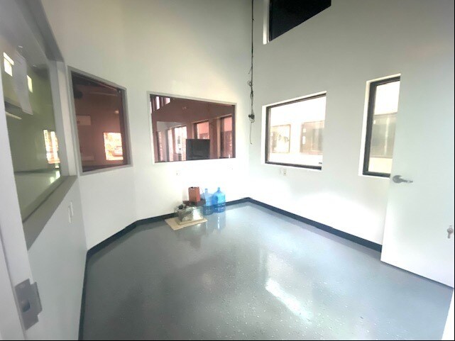 More Photos Of 5150 Crenshaw Rd, Pasadena Medical For Lease