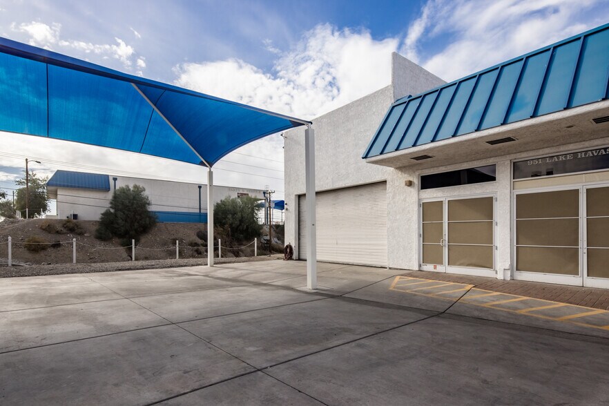 More Photos Of 951 Lake Havasu Ave N, Lake Havasu City Showroom For Lease