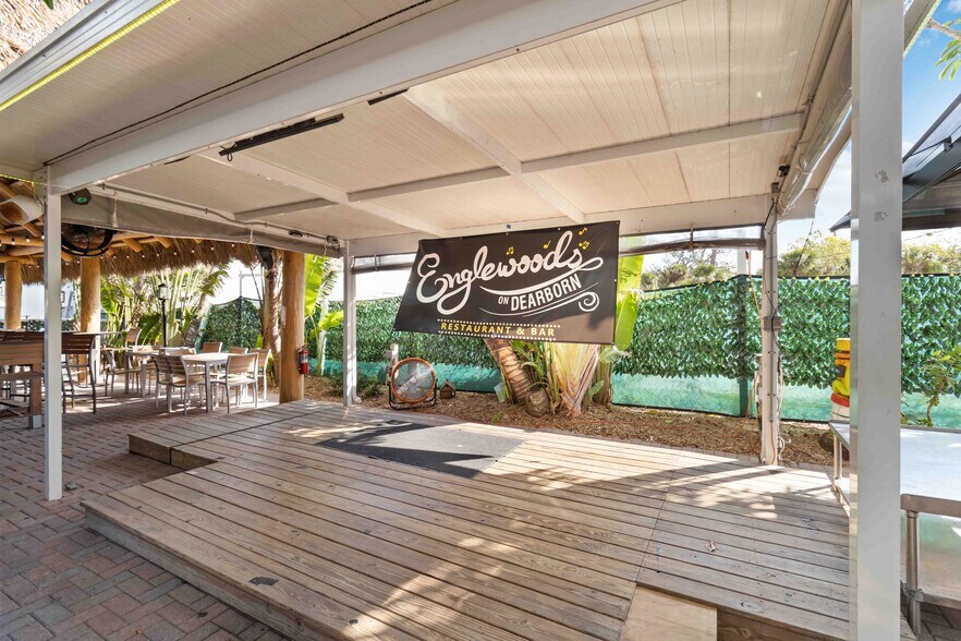 More Photos Of 362 W Dearborn St, Englewood Storefront For Sale