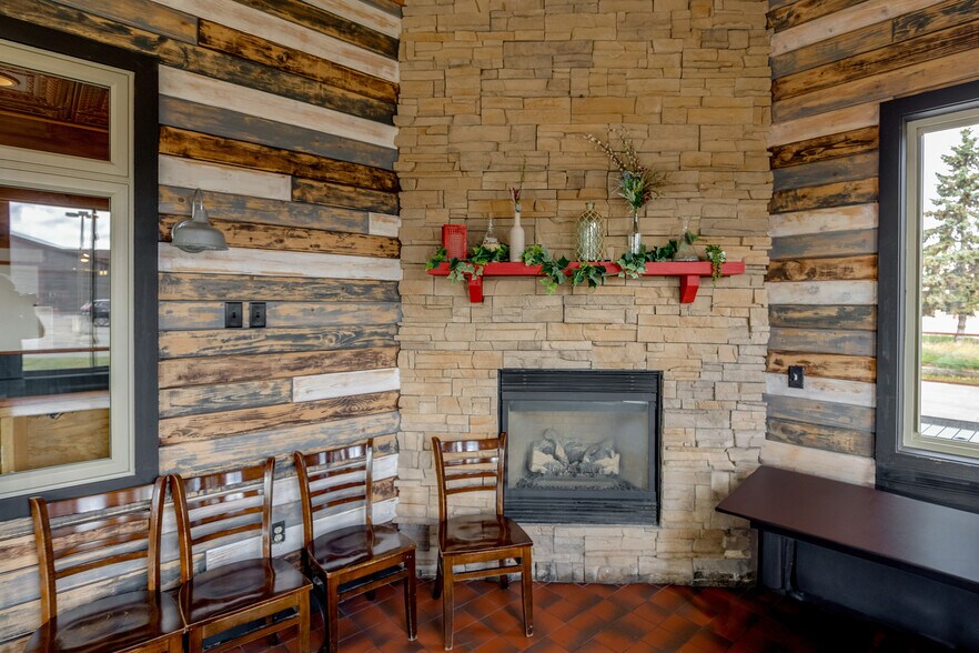 More Photos Of 15115 Edgewood Dr, Brainerd General Retail For Sale