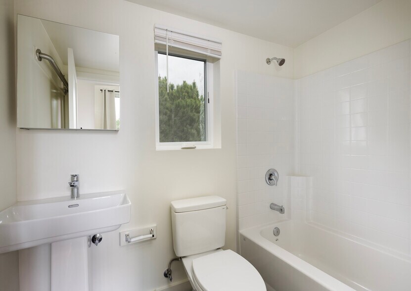 More Photos Of 6880 Pasado Rd, Isla Vista Apartments For Sale