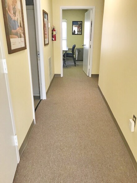 More Photos Of 3000-3048 Mitchellville Rd, Bowie Medical For Lease