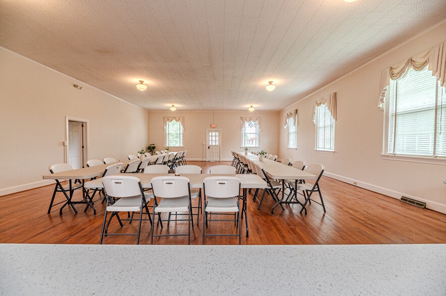 More Photos Of 211 Main st, Broadway Religious Facility For Sale