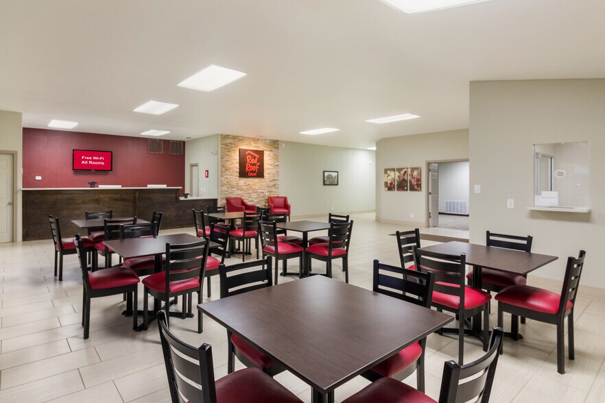 More Photos Of 400 SW H K Dodgen Loop, Temple Hotel For Sale