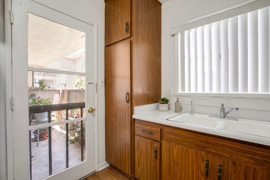 More Photos Of 3444 Emerald St, Torrance Apartments For Sale