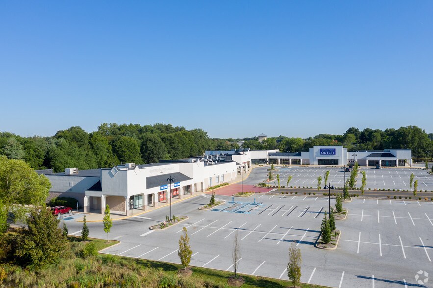 More Photos Of 515 Route 73 S, Marlton Unknown For Lease