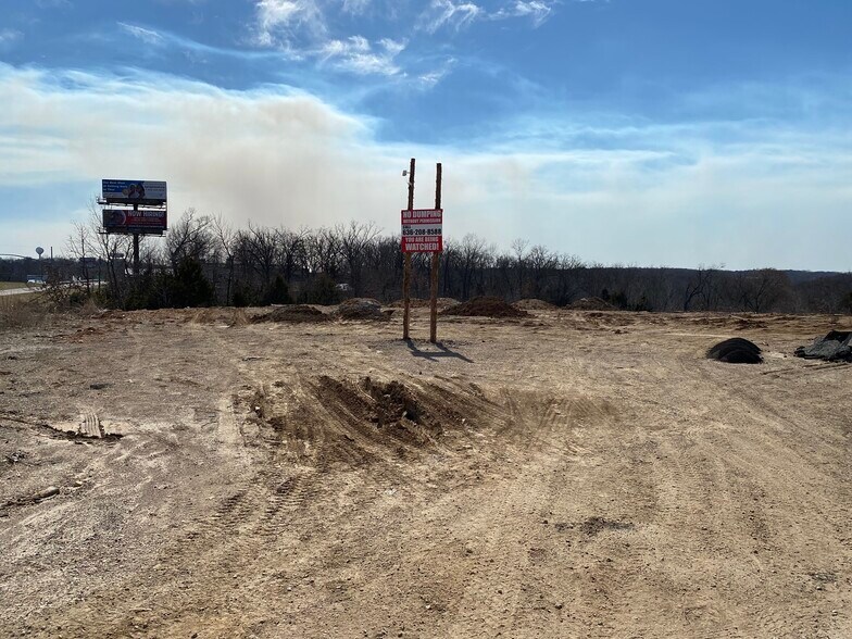 More Photos Of Crews Dr, Saint Clair Land For Lease