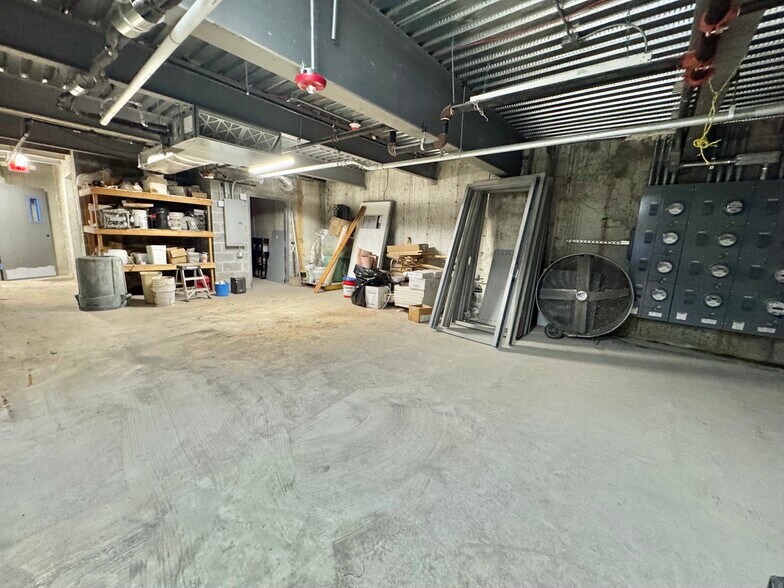 More Photos Of 87-89 S Main St, Freeport Apartments For Lease