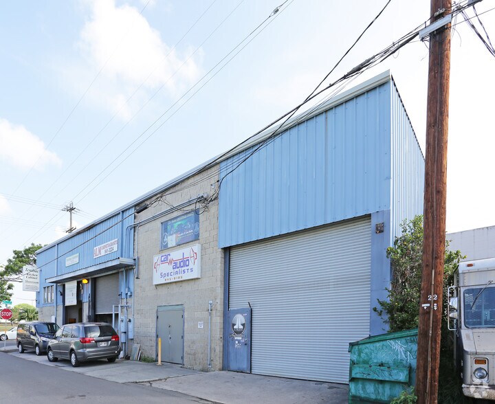 More Photos Of 321 Mokauea St, Honolulu Service For Lease