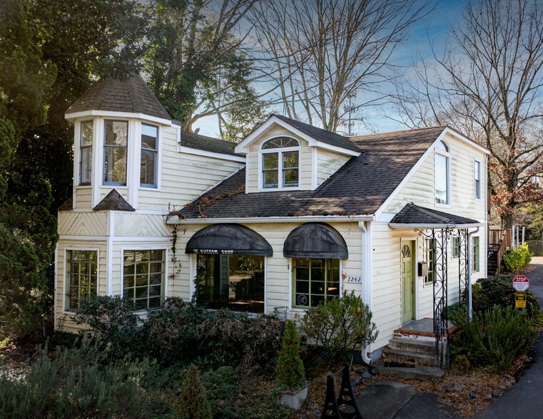 Primary Photo Of 2242 Park Rd, Charlotte Freestanding For Sale