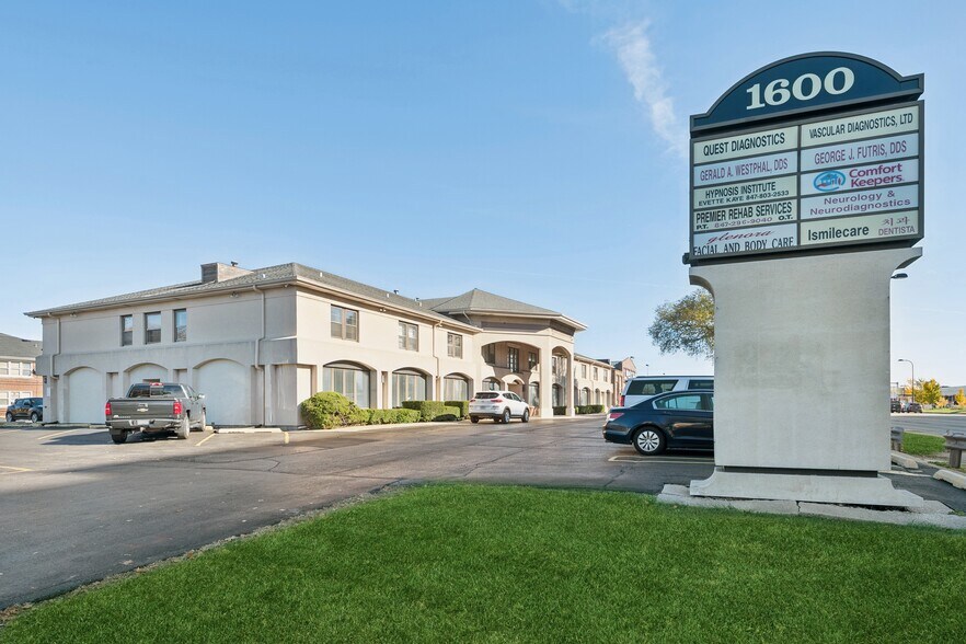 More Photos Of 1600 W Dempster St, Park Ridge Medical For Lease