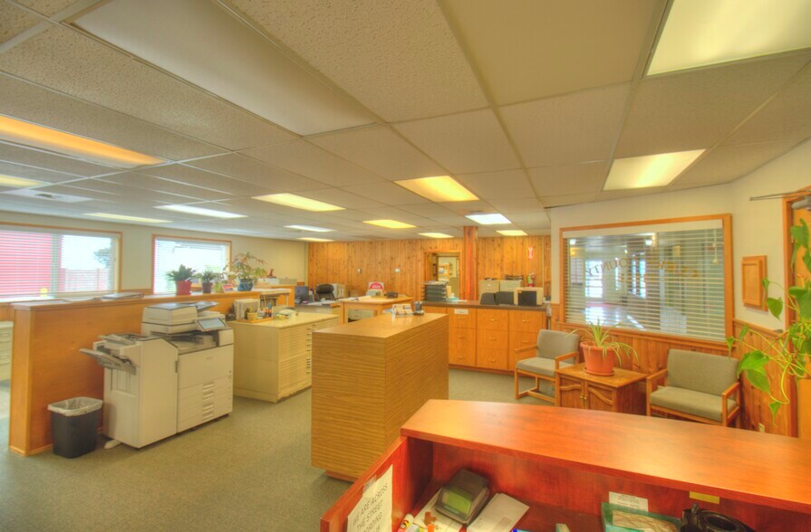 More Photos Of 29820 Ellensburg Ave, Gold Beach Office For Sale