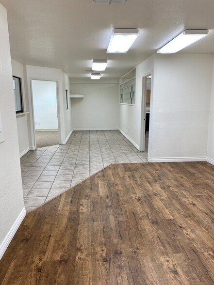 More Photos Of 4045 W Quail Ave, Las Vegas Warehouse For Lease