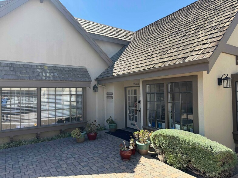 More Photos Of 256 San Jose St, Salinas Medical For Lease