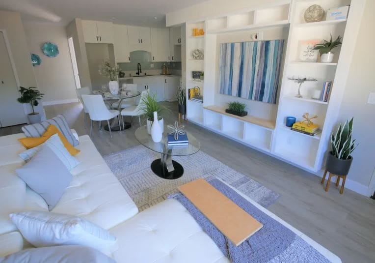 More Photos Of 5548 Riley St, San Diego Apartments For Sale