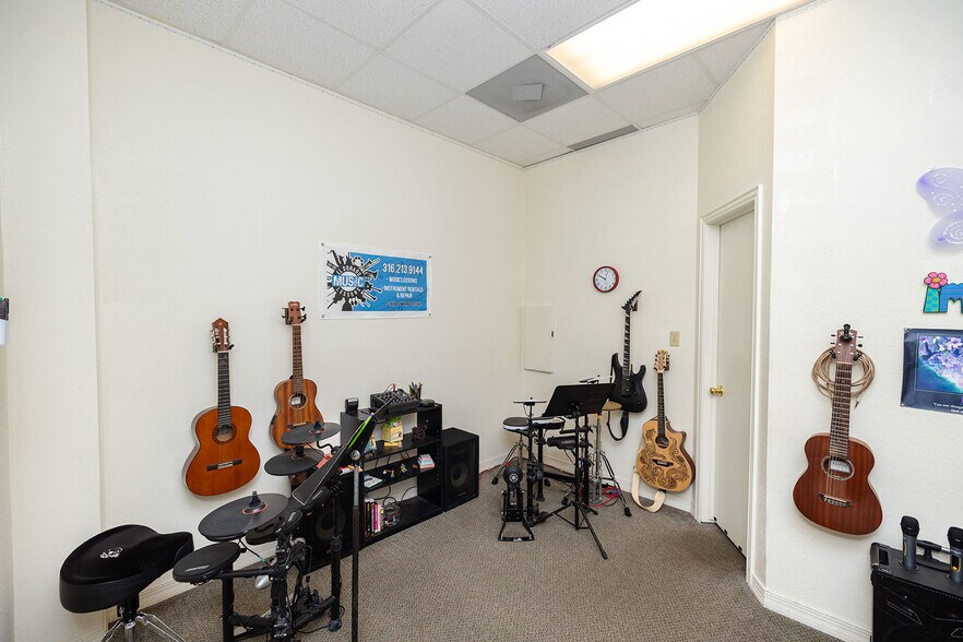 More Photos Of 116 W Pine Ave, El Dorado Office Residential For Sale