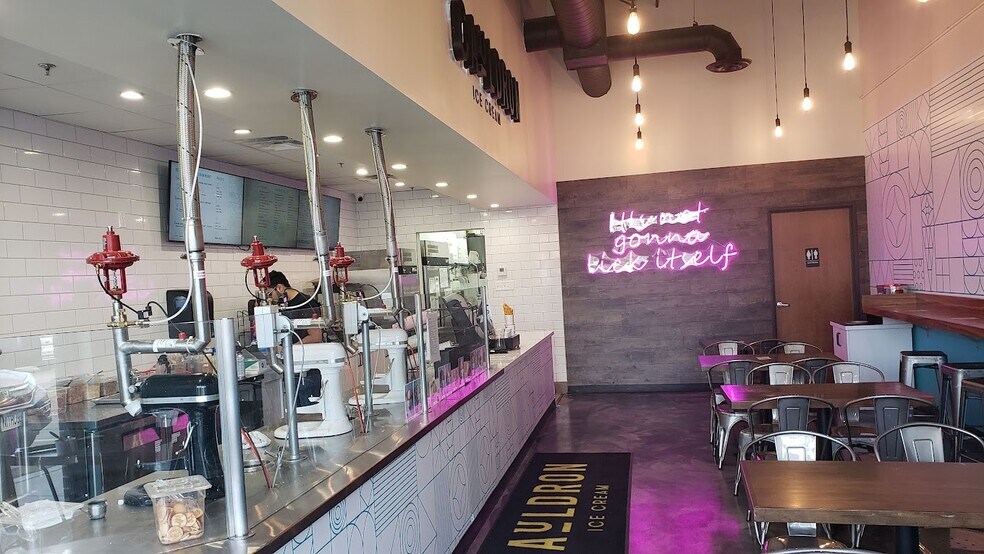 More Photos Of 4070 State Highway 121, Carrollton Storefront For Lease