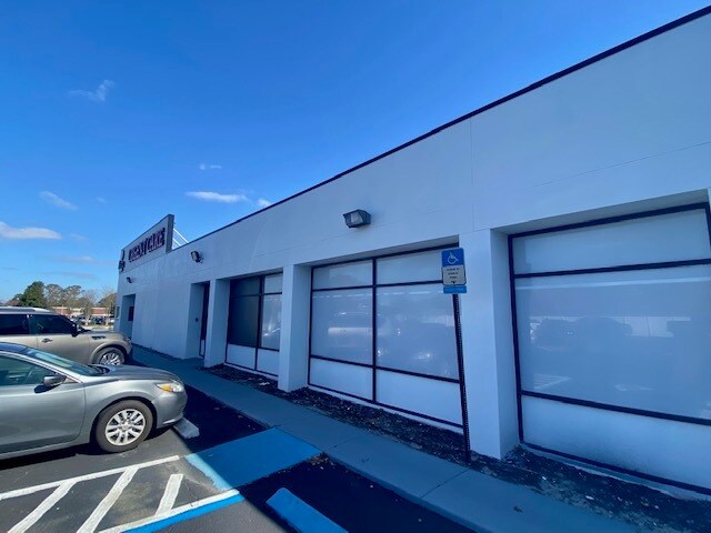 More Photos Of 2020 Kingsley Ave, Orange Park Medical For Lease