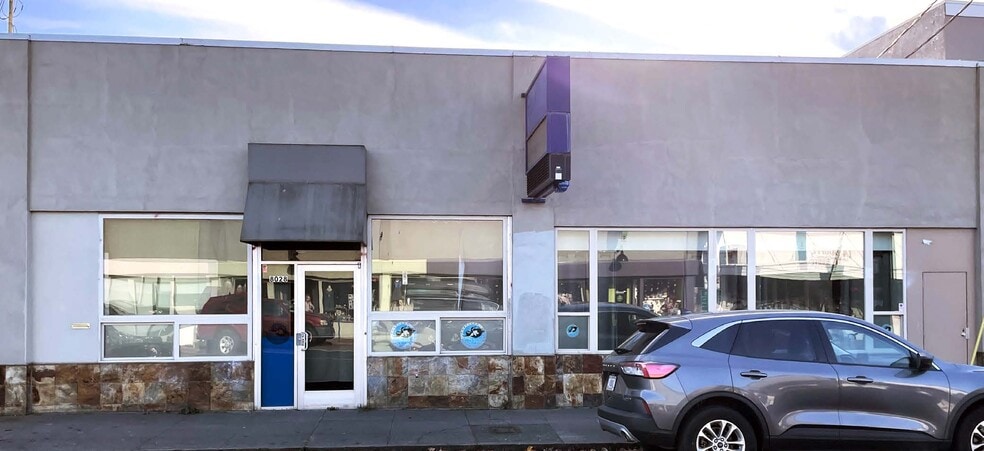 More Photos Of 8028 SE Stark St, Portland Storefront For Sale