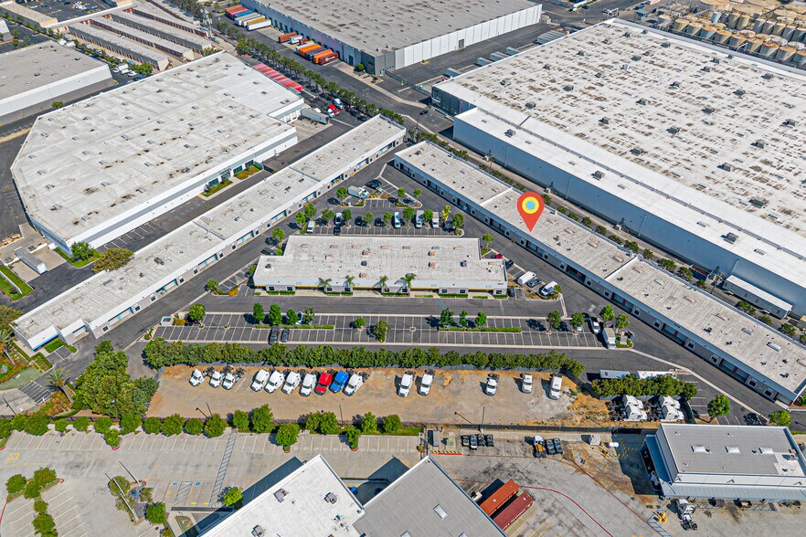 More Photos Of 2005 Raymer Ave, Fullerton Warehouse For Lease