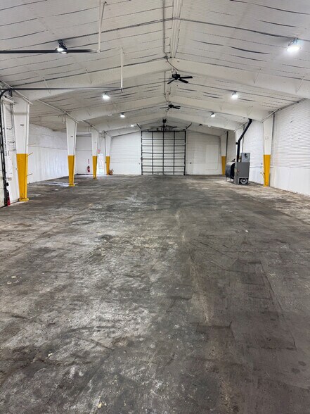 More Photos Of 192 Railroad Ave, Delanson Warehouse For Lease