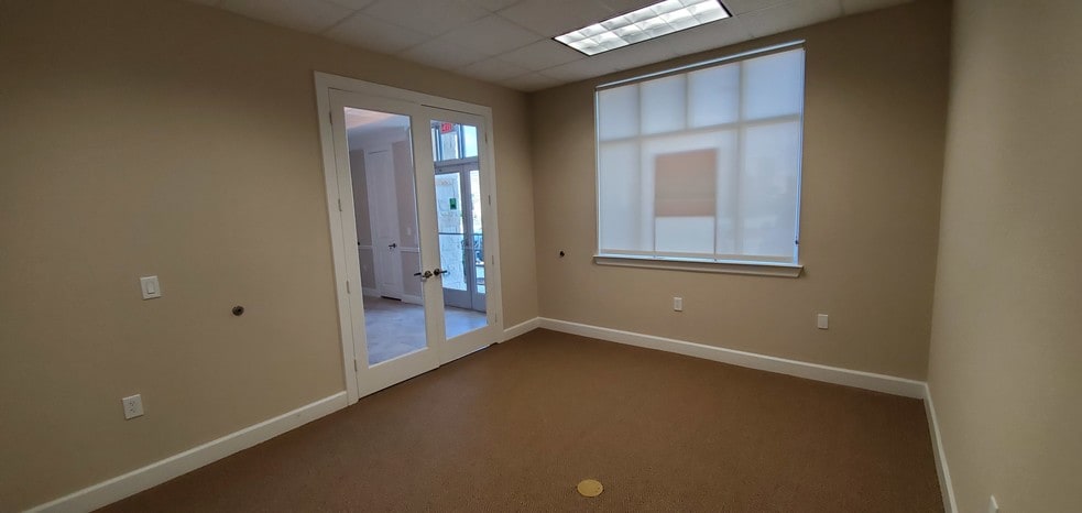 More Photos Of 1526 Katy Gap Rd, Katy Medical For Sale