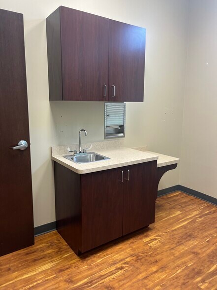 More Photos Of 6110 Pine Mountain Rd, Kennesaw Medical For Lease