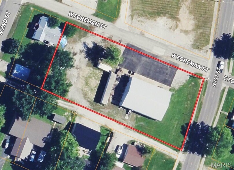 More Photos Of 100 W Foreman St, Jonesburg Showroom For Sale
