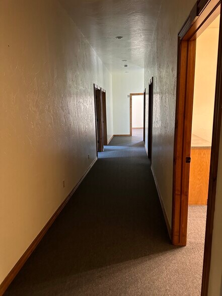 More Photos Of 2236 NW 164th St, Edmond Office For Lease