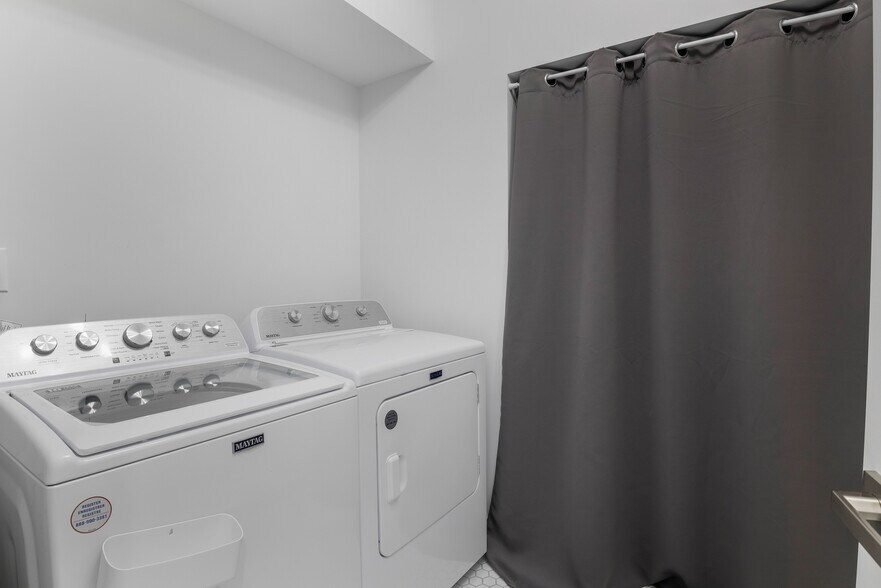 More Photos Of 2226-2232 Central Ave, Indianapolis Apartments For Sale